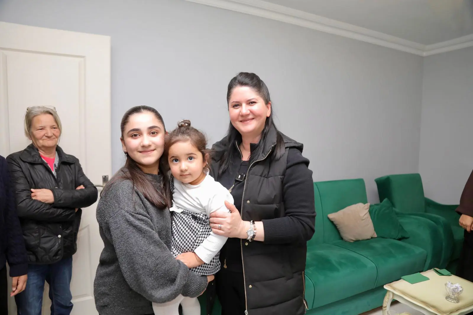 BAŞKAN GENCAN, YILDIRIM’DA MAHALLE ZİYARETLERİNİ SÜRDÜRDÜ galeri görseli